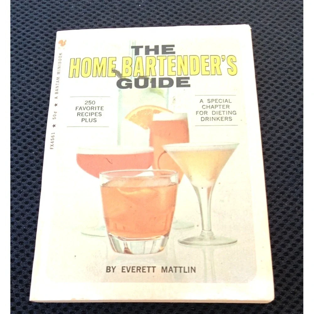 Heublein's Manhattan & Extra Dry Martini Cocktails (1969) - Vintage Paperback
